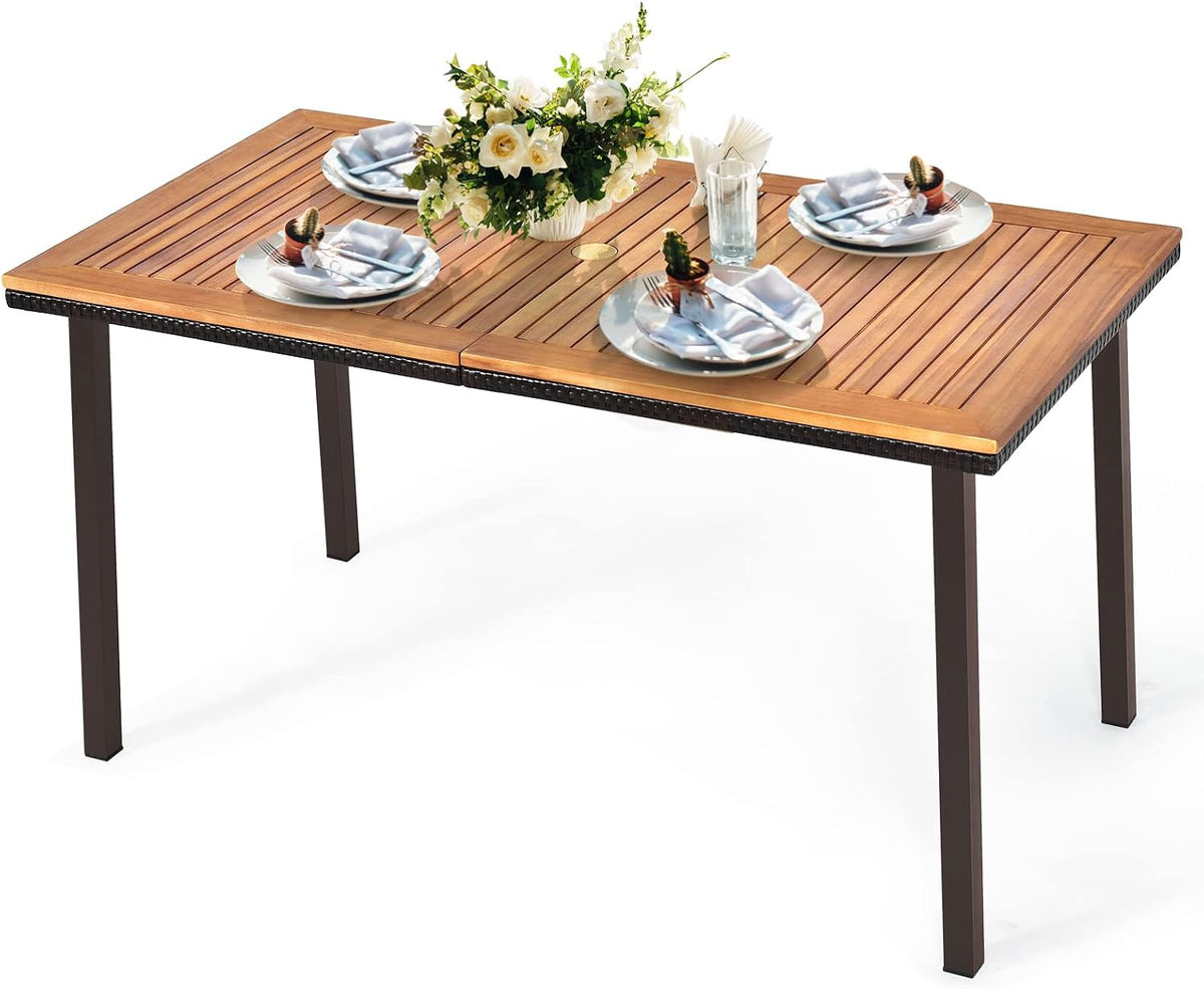 KOMFOTTEU Gartentisch mit Schirmloch, 140 x 75 x 76 cm, Esstisch aus Akazienholz, Holztisch mit Metallbeine, Terrassentisch für 6-8 Personen